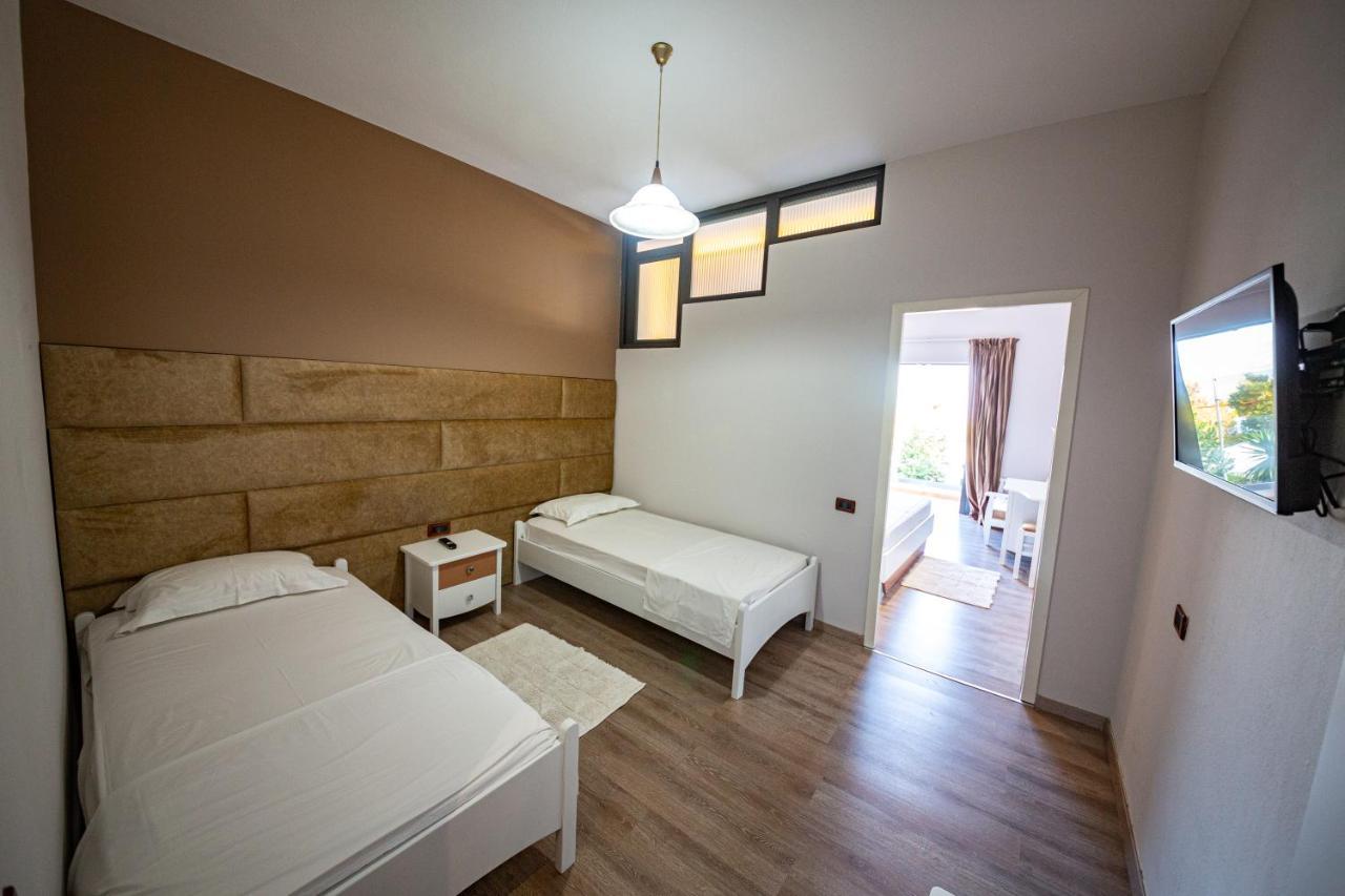 New Heaven Hotel Sarande Ngoại thất bức ảnh