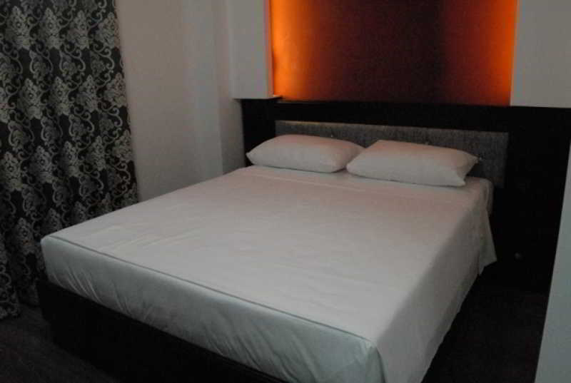 New Heaven Hotel Sarande Ngoại thất bức ảnh